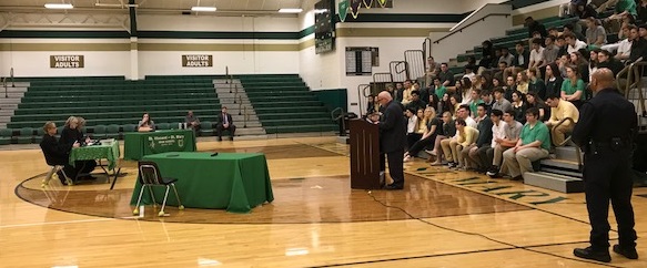 Oral arguments before students.